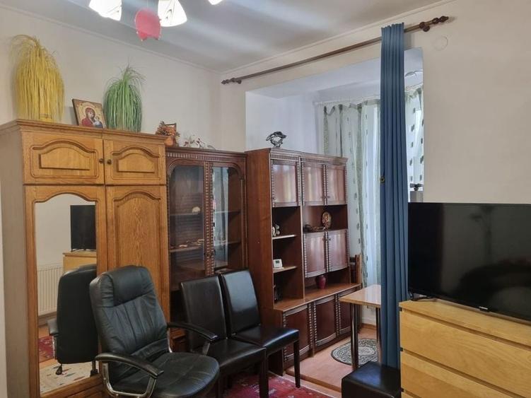 Garsonieră decomandată în 13 Septembrie