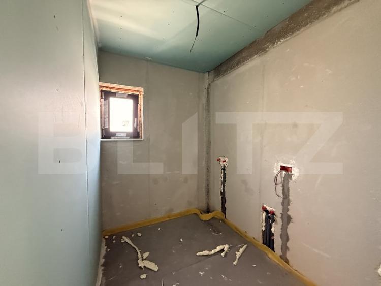 Apartament cu 2 camere decomandat în Est