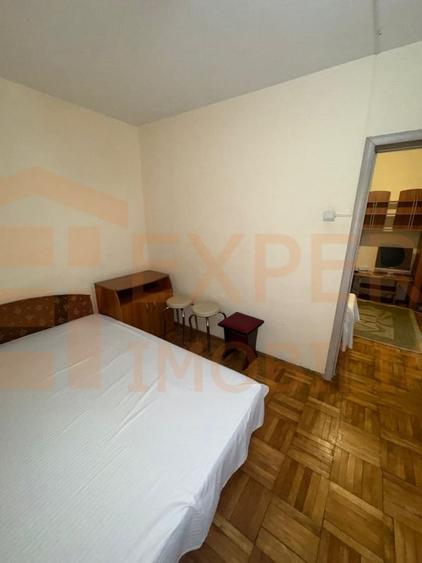 Apartament cu 3 camere semidecomandat, mobilat în Tomis Nord