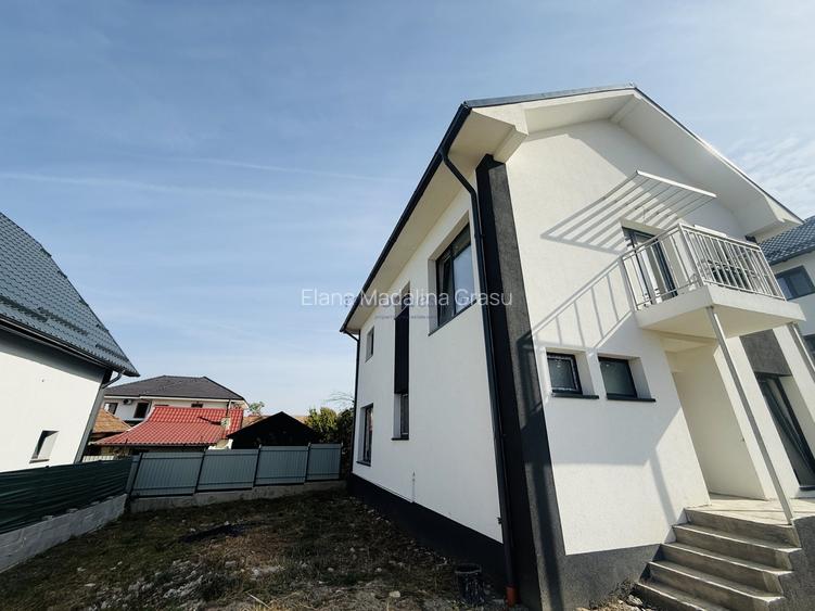 Casă individuală, 114 mp utilii, str. Triajului, Sânnicoară