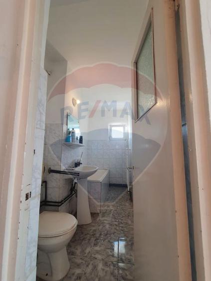 Apartament cu 3 camere de vanzare in zona Vitrometan - 2