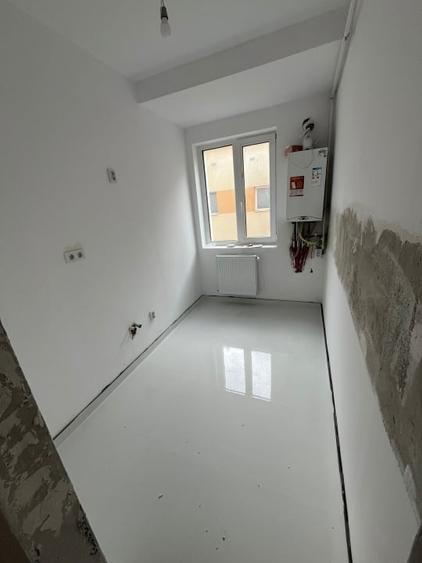Apartament cu 2 camere semidecomandat în Florești — fotografia 3