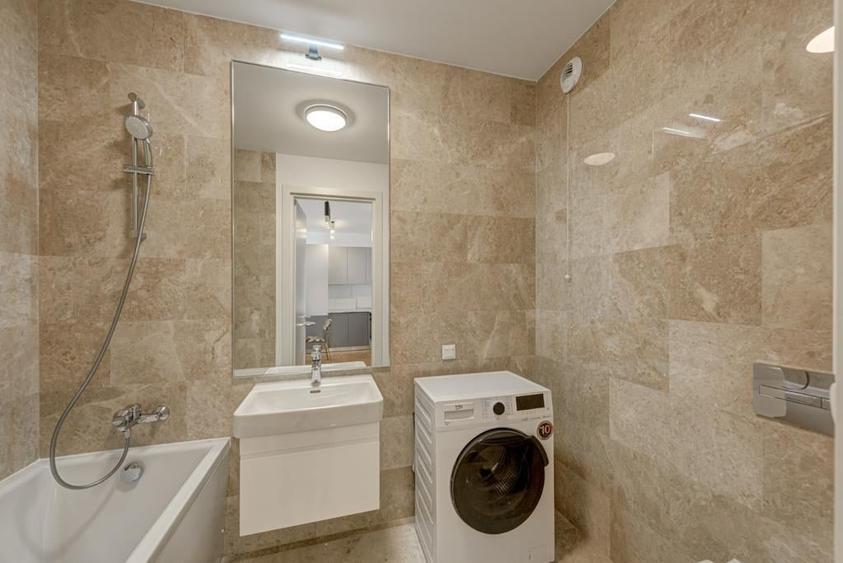 Apartament cu 2 camere semidecomandat în 1 Mai