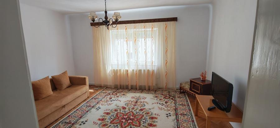 Casă cu 3 camere în Lupeni