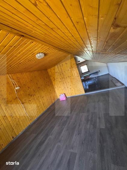 Casă cu 10 camere cu Teren 774 Mp în Tudora
