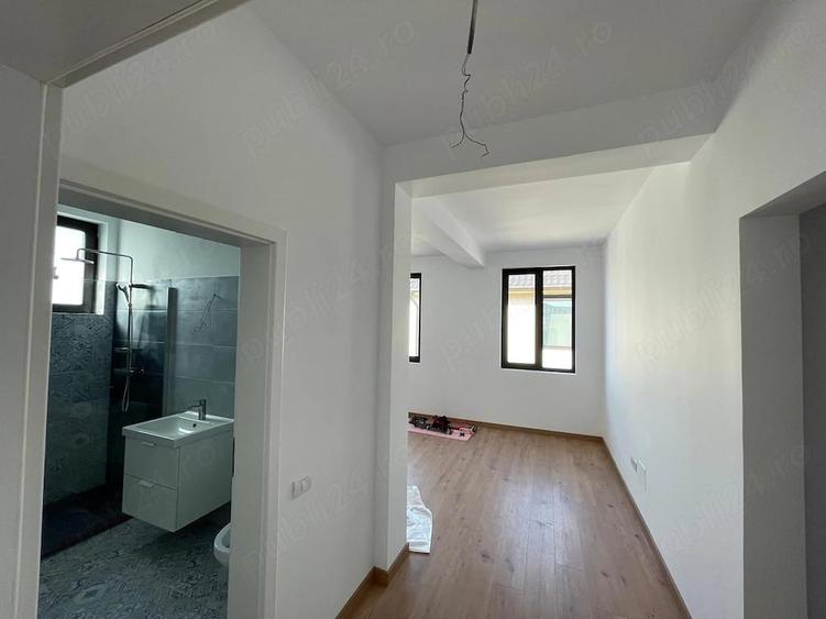 Casă cu 4 camere cu Teren 500 Mp în 1 Decembrie
