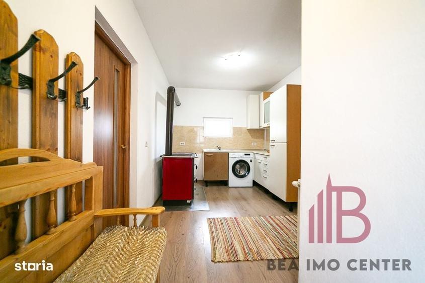 Casă cu 4 camere cu Teren 1128 Mp în Zimandu Nou