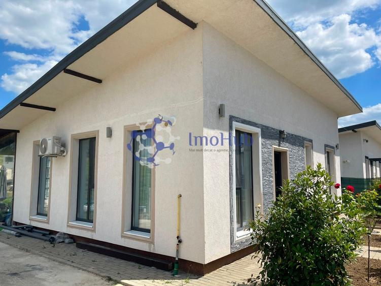 Casă individuală cu 3 camere cu Canalizare în Vișan