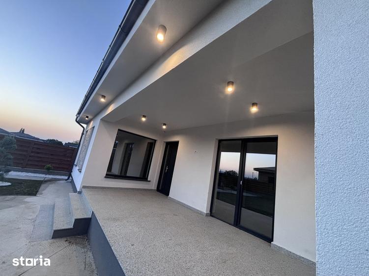 Casă cu 3 camere cu Teren 391 Mp în Ștefănești