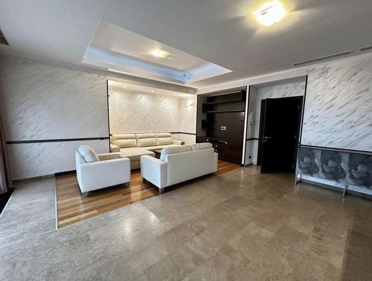 Apartament cu 3 camere decomandat, mobilat în Primăverii