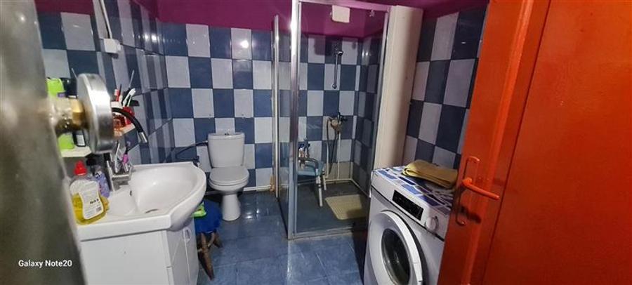 Casă individuală cu 3 camere cu Canalizare în Șiria