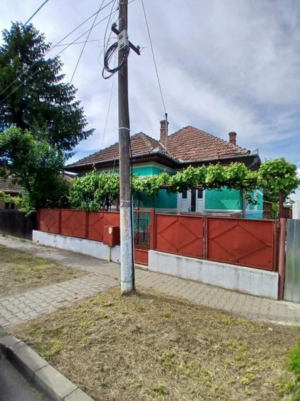 Casă cu 2 camere în Central