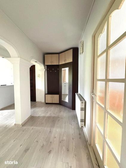 Apartament cu 3 camere decomandat în Porolissum