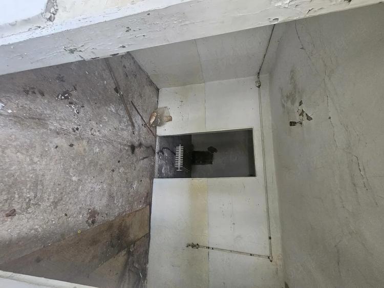 Casă cu 4 camere cu Teren 1486 Mp în Central