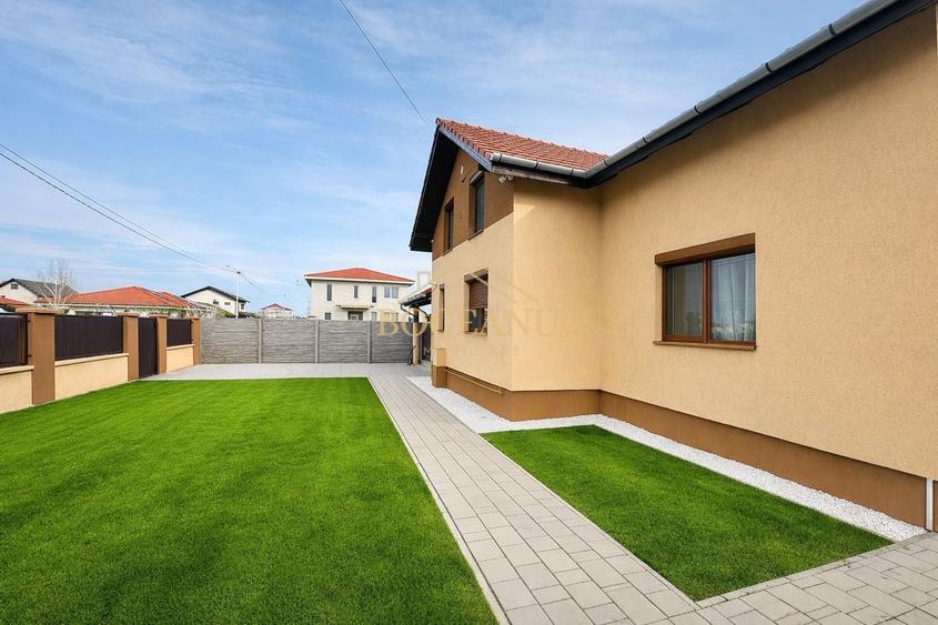 Casă individuală cu 7 camere cu Canalizare în Giroc