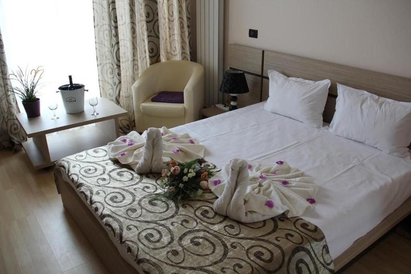 HOTEL 3 STELE, 5 NIVELE, MAMAIA NORD KM 0 ZONA ALEZZI - 18