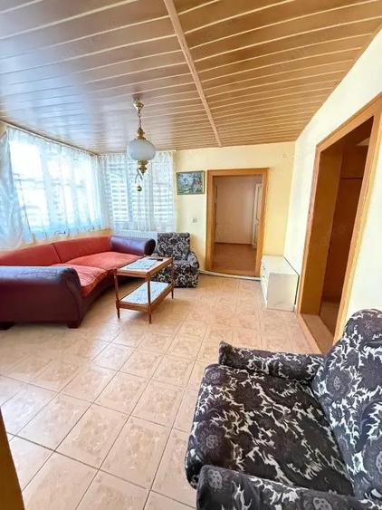 Proprietar inchiriez-Casa individuala 6 camere - zona Mehala - 8