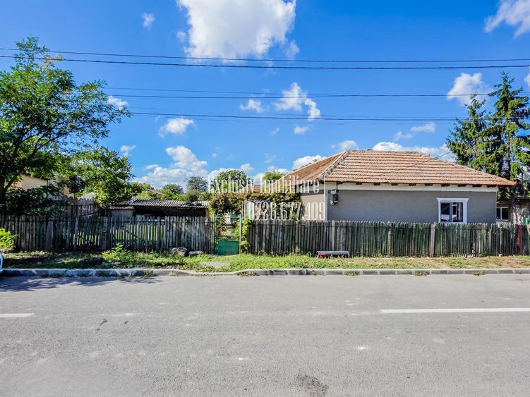 Teren 1350 mp cu deschidere 25 ml cu casa demolabila de 90 mp - 2