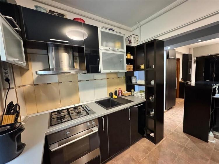 Apartament 3 camere, Primarie - Piata Unirii etaj 1, mobilat si utilat - 2