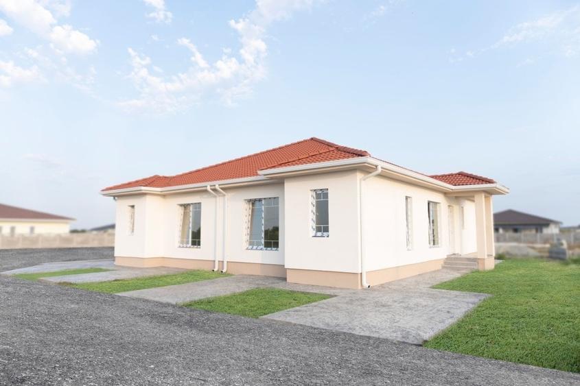 Direct Dezvoltator: Duplex pe Parter cu Master Bedroom - 1