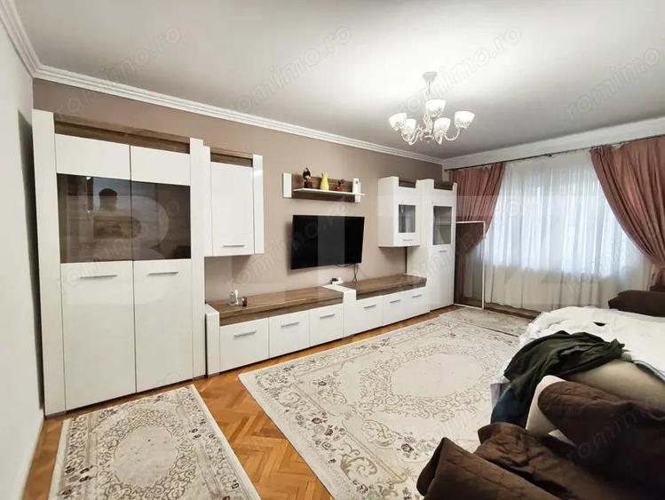 Apartament cu 3 camere, cu bucatarie extinsa si 2 bai, in Rogerius - 1