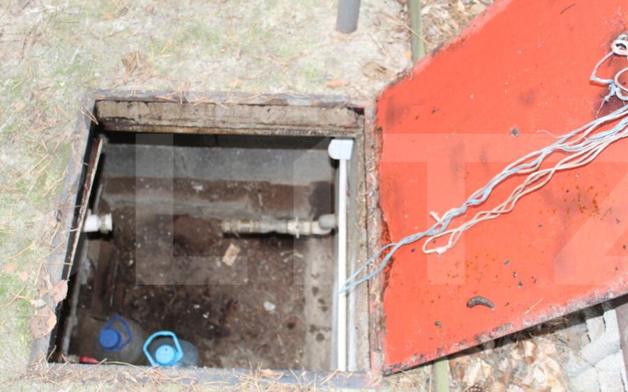 Casu?a de vacan?a langa Lacul Reci lini?te, nat - 2