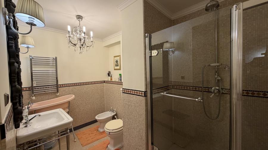 Apartament 3 camere, finisaje unice,  cu terasă, vedere la pârtie - 10