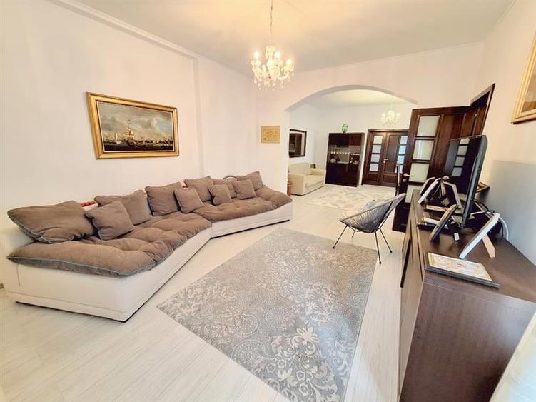 Vila eleganta ultracentrala  str. George Bacovia, Bacau - 1