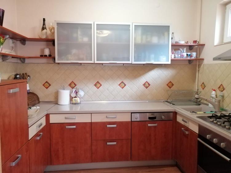 Inchiriez casa 3 dormitoare , 3 bai, living ,bucatarie ,dressing! - 2