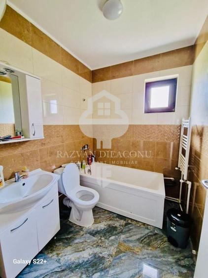 Casă spațioasă, mobilată și utilată în Năvodari Nord-Vest - 8