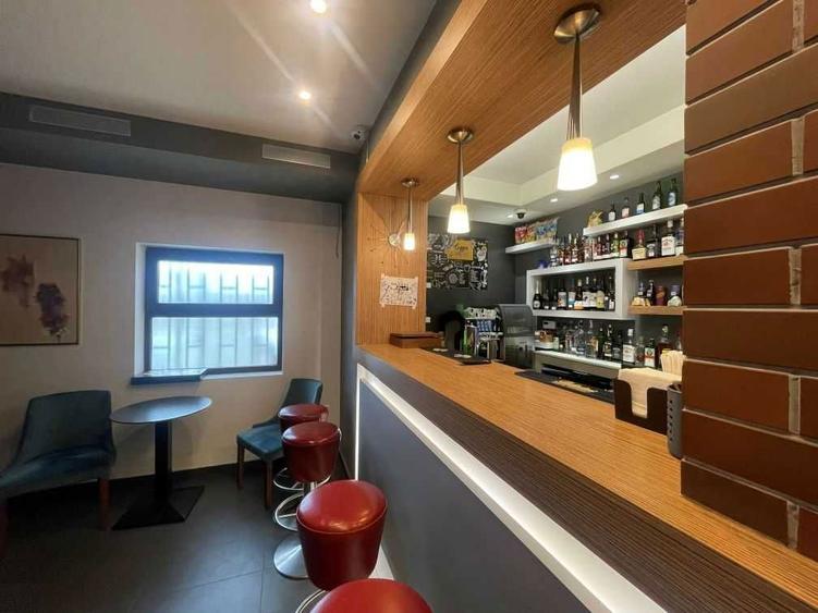 Spatiu comercial de inchiriat - 7