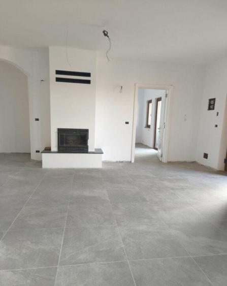 Casa finisata, teren 2500mp, Marginea - 31