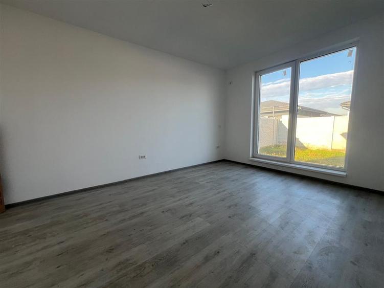 De vanzare casa pe parter-3 camere, 2 bai, teren 376 mp - 9