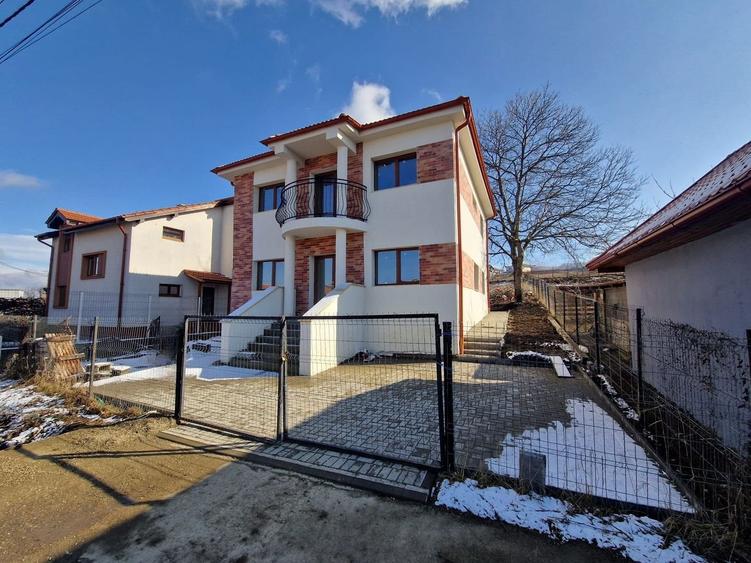 Casa individuala, teren 700 mp, semifinisata, Dezmir zona str Closca - 3