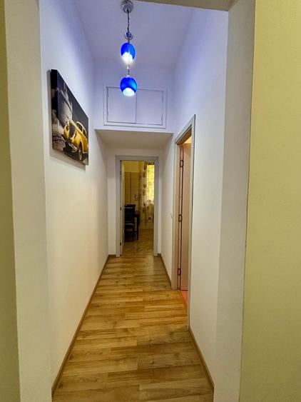 Bd Basarabia 2 Camere Loc de parcare Metrou Piata Muncii 10 minute - 12