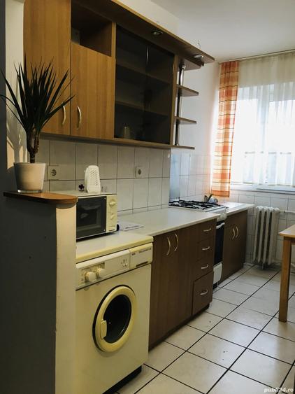 Inchiriez Apartament cu 3 cam in Nufarul - 10
