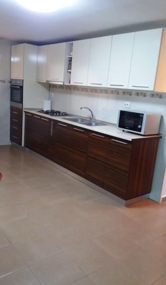 Vand casa renovata in Sebis - 4