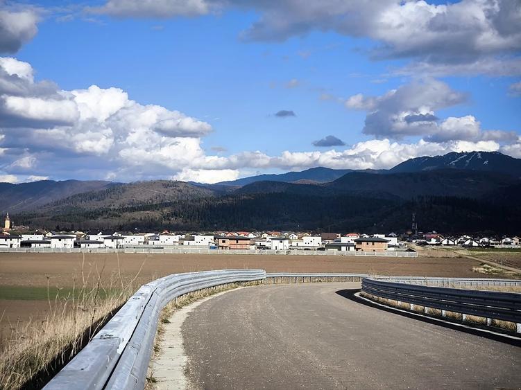 Brasov - Cristian, teren intravilan 34.000 mp, oferta pentru dezvoltatori. - 5