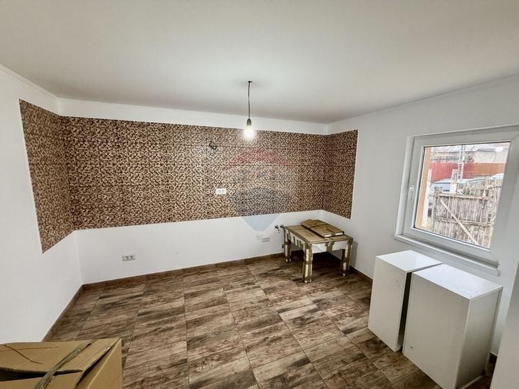 Casa / Vila cu 2 camere de vanzare - 10