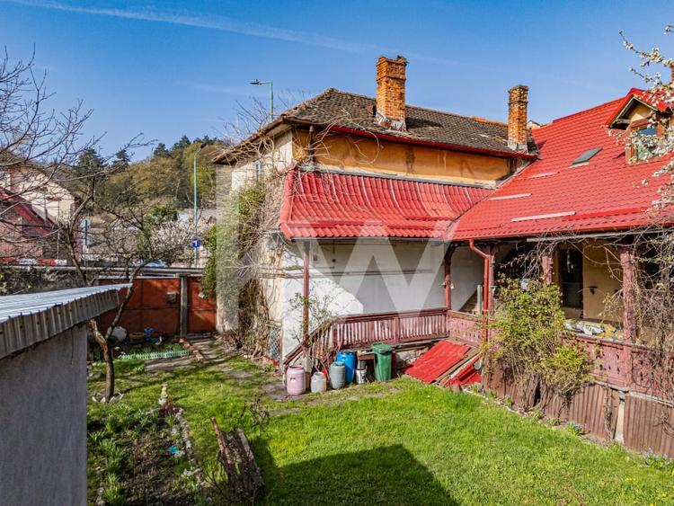 Casă individuală cu 5 camere cu Canalizare în Dârste