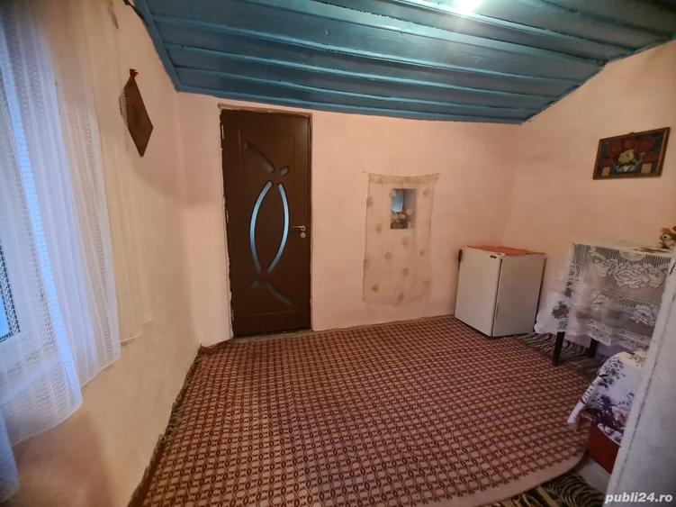 Casă cu 3 camere cu Teren 2100 Mp în Scorțaru Nou