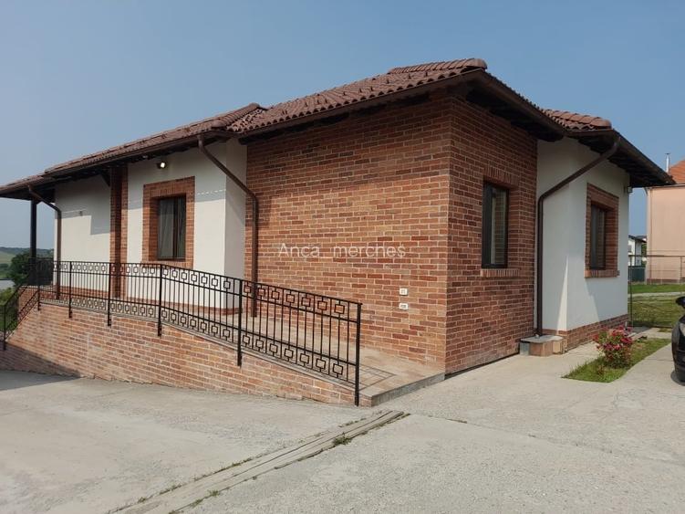 Casă la cheie, 5 camere, zona Dealuri Casă la cheie, 5 camere, zona Dealuri