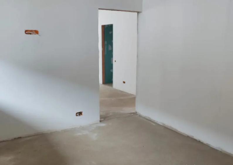 Casa noua 2025, semifinisata in zona lini?tita - Tau - 7