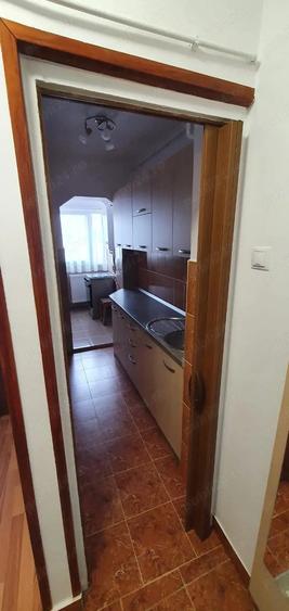 Inchiriez garsoniera zona Craiter Bra?ov - 2