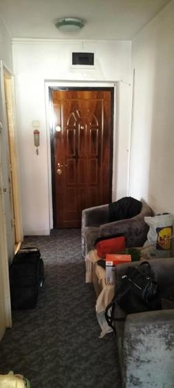 vind apartament 3 camere zona Centrala, etaj 2 - 6