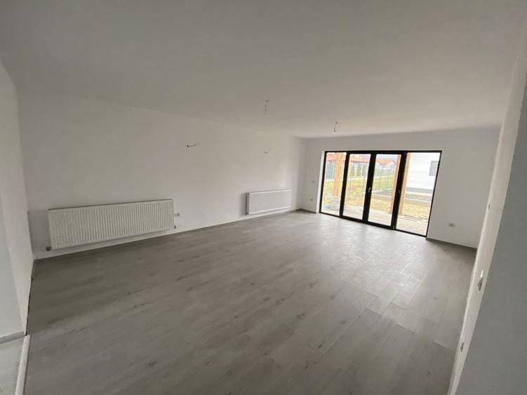 Casa Parter Curtea de Arges ( zona Primaveri ) - 4