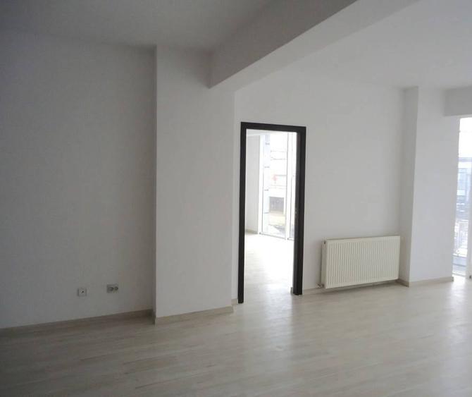 Apartament nou cu 3 camere, confort sporit, 100mp, etaj 1, finisat modern, in Centru - 1