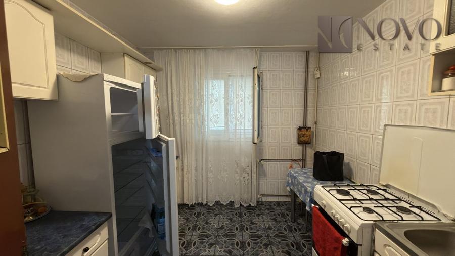 Apartament 3 Camere 2 bai bloc 1980 zona 1 Decembrie 1918 - 5