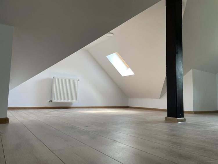 Sinaia, Apartament Cu 2 Camere, De Vanzare!!! - 2