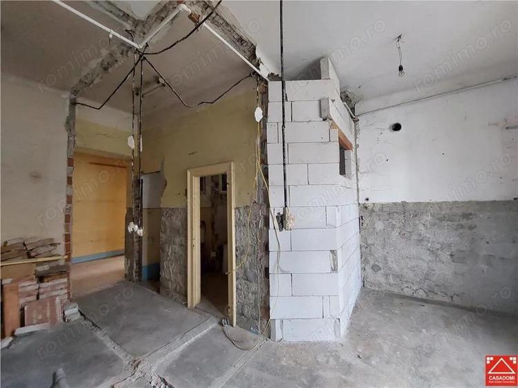 Apartament ultracentral cu 2 garaje - 11